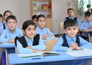 Məktəblərdə 5 günlük TƏTİL BAŞLAYIR -