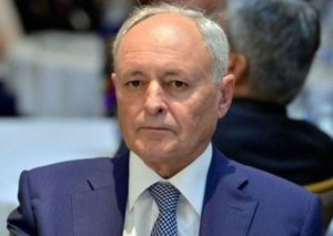 Oqtay Şirəliyev səhhətinə görə Türkiyəyə aparıldı