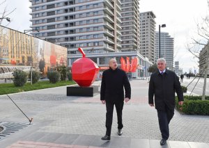 Prezident Ağ Şəhərdə yaradılan şəraitlə tanış oldu - Fotolar