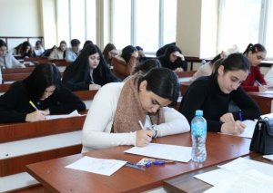 Tələbələrlə bağlı yeni qərar VERİLDİ