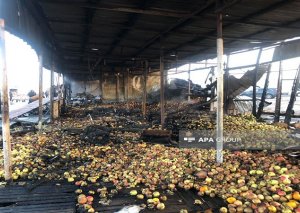 Sumqayıtda bazar yandı - FOTO