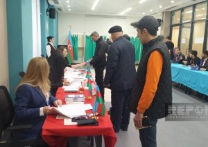 Füzuli şəhərində prezident seçkiləri üzrə səsvermə başlayıb