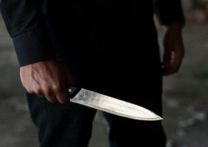 Bakıda yeniyetməni bıçaqladılar