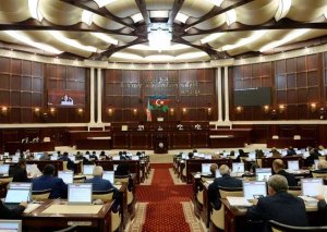Milli Məclisdə boşalan deputat yerləri 10-a ÇATDI
