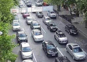 Bakının bu yollarında tıxac yaranıb - SİYAHI