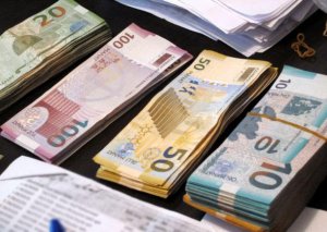 Elm və Təhsil Nazirliyi 332 milyonu hara xərcləyib?