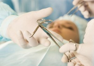 Bir günə 205 ABORT – Valideynlər niyə qız uşaqlarının qatilinə çevrilirlər?