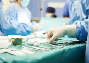 Bakıda məşhur klinikada BİABIRÇILIQ: Əməliyyat etdiyi qızla sevgili oldu, onunla evlənmədiyi üçün başına oyun açdı