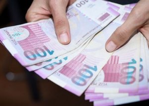 Azərbaycanda bu şəxslərin maaşı ARTIRILDI