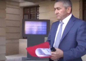 Adil Vəliyevin adına 2 milyon manatlıq avtosalon — Rəsmi sənədlər