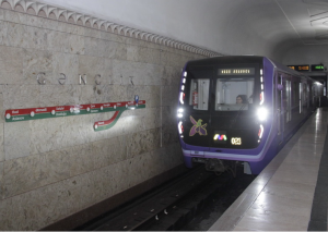 Metroda yenə GECİKMƏ: İnterval YEDDİ DƏQİQƏNİ keçdi - FOTO