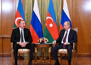 Vladimir Putin İlham Əliyevə zəng vuraraq təyyarə qəzasına görə üzrxahlığını ifadə etdi