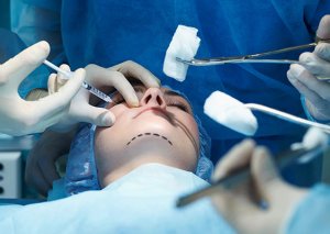 Nazirlikdən plastik cərrahlara - Xəbərdarlıq