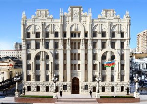 Hədə-qorxu ilə vətəndaşlardan pul tələb edən kanal rəhbəri saxlanılıb