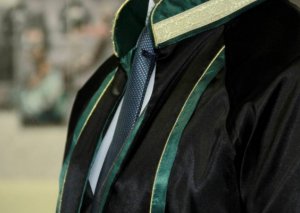 Azərbaycanda 4 vəkilin fəaliyyəti dayandırıldı