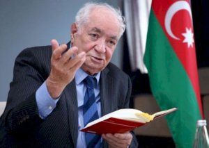 Vahid Əziz: “Ramiz Mehdiyev qoca kişidir, getsin...”