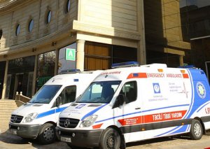 “İki ildir maaşımız karta yüklənəndən sonra əlimizdən alırlar...” - Həkimlər narazıdır