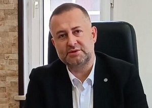 AKP rəsmisi yol qəzasında öldü