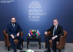 Azərbaycan və Ermənistan XİN rəhbərləri görüşdü - Foto