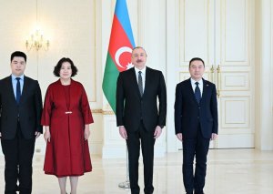 İlham Əliyev Çinin Azərbaycanda yeni səfirinin etimadnaməsini qəbul edib