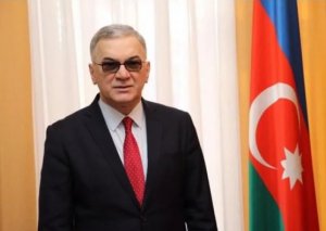 500 min dollardan çox borcu olduğu deyilən sabiq baş konsul - Ona kimlər dəstək olub? - FOTO