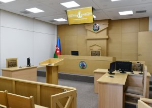 "Suriyadan videolar göndərərək pul lazım olduğunu deyirdi" - Terroru maliyyələşdirmədə təqsirləndirilənlərin məhkəməsi