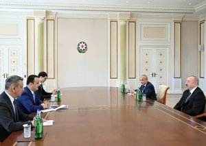 Prezident İlham Əliyev Özbəkistanın investisiya, sənaye və ticarət nazirini qəbul edib