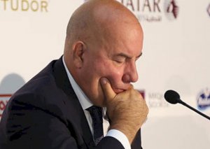 Elman Rüstəmovun yarım milyon borcu var