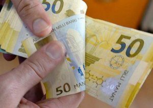 “Mənə deyir ki, bilirsən, mən kimlərlə işləyirəm?!” - Şəki sakini “Fayton” MMC rəhbərindən ŞİKAYƏTÇİDİR