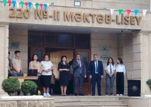 220 saylı məktəb-liseydə “Müəllimlər günü” gərginliyi – Xəbərdarlıq