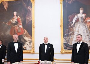 Bratislavada İlham Əliyevin şərəfinə rəsmi ziyafət verildi - Fotolar