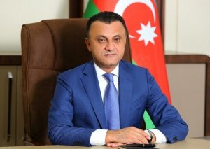 Vəzifə verdiyi şəxsi bir neçə gün sonra işdən çıxardı