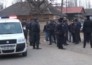 Azərbaycanda DƏHŞƏT: Hərbi qulluqçu tanışını öldürdü