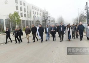 Xarici diplomatlar Şuşada yeni inşa edilən məsciddə olub