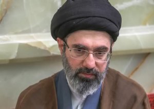 “Düşünürəm ki, sağdır, hansısa bunkerdədir”
