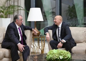 Prezident Emoməli Rəhmonla görüşdü