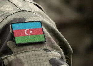 Dövlət qulluqçuları və hərbçilərin pensiyası ilə bağlı