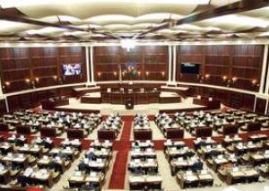 Azərbaycanın 2016-cı il üçün dövlət büdcəsinə yenidən baxıla bilər