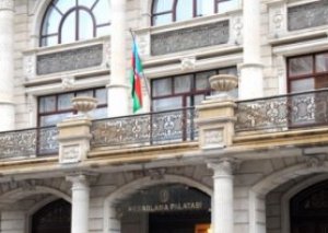 Dövlət şirkətlərinin Mərkəzi Banka 500 milyon manat kredit borcu var