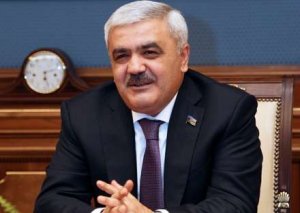 ​Rövnəq Abdullayev: ''Neftin qiymətinin aşağı düşməsinə baxmayaraq ...''