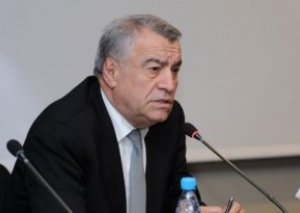 Natiq Əliyev neftin Azərbaycan iqtisadiyyatına təsiri haqda