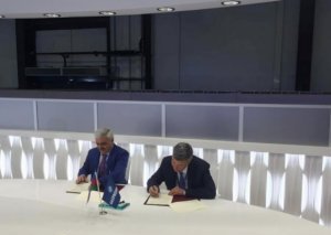 SOCAR "Qazprombank"la əməkdaşlıq müqaviləsi imzaladı