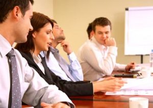 İşsizlərə iş verildi