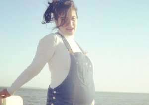 Sevdanın hamiləlik fotoları