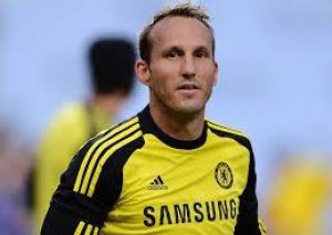 "Çelsi" qapıçısı ilə yolları ayırdı