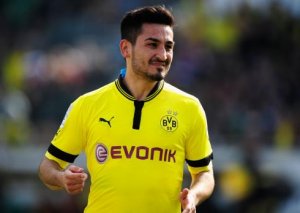 "Borussiya"dan türk futbolçuya xəbərdarlıq