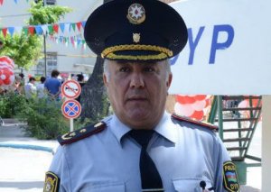 “Hər yerindən duran taksi fəaliyyəti göstərə bilməz”