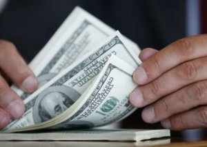 Dollar bahalaşmağa davam edir