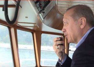 Ərdoğan balıqçılarla balıq ovuna çıxdı