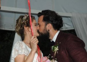 Burcu Biriciyin yataq otağından fotosu yayıldı